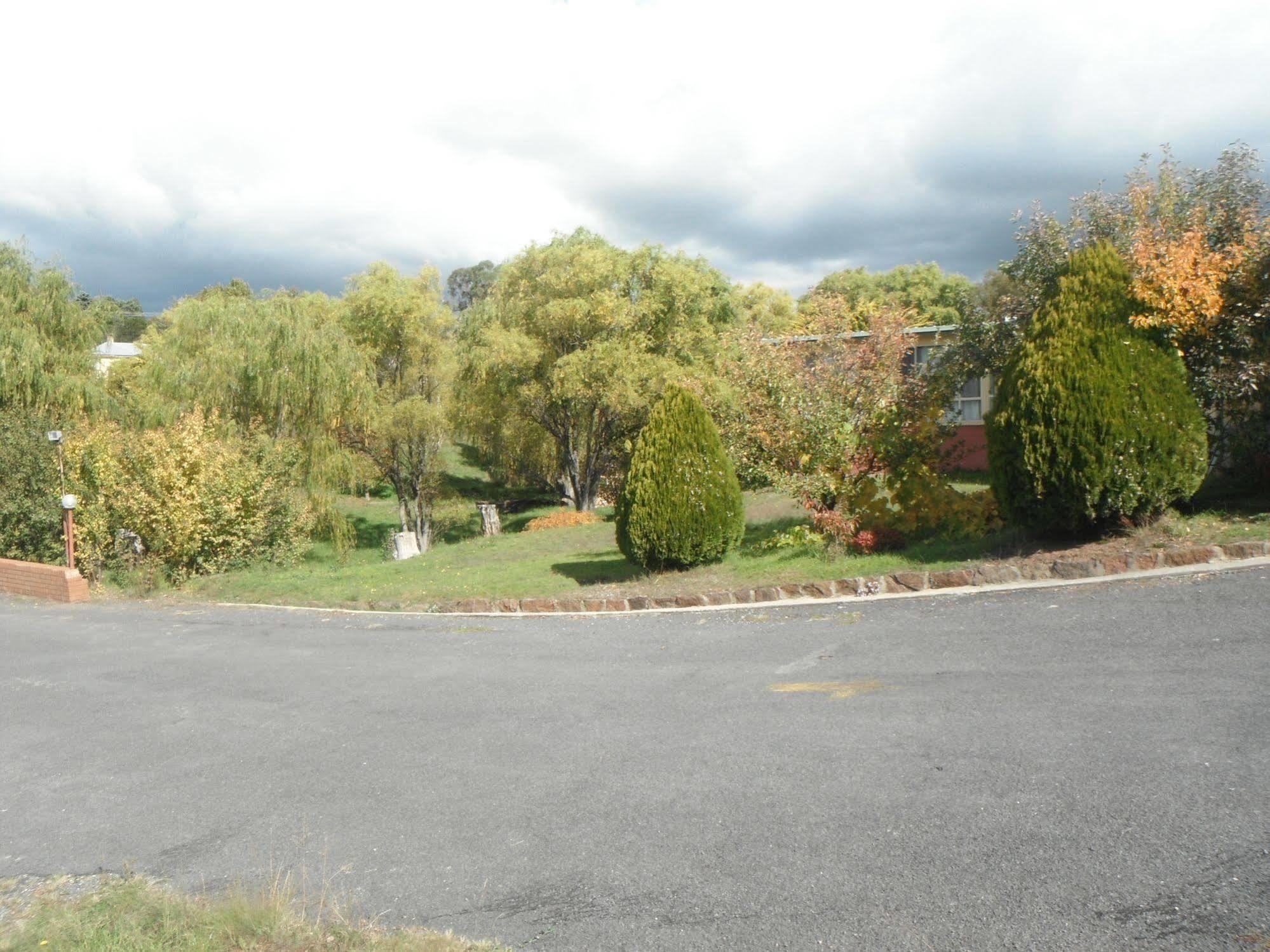 Coomacountry Club Motor Inn Exterior photo